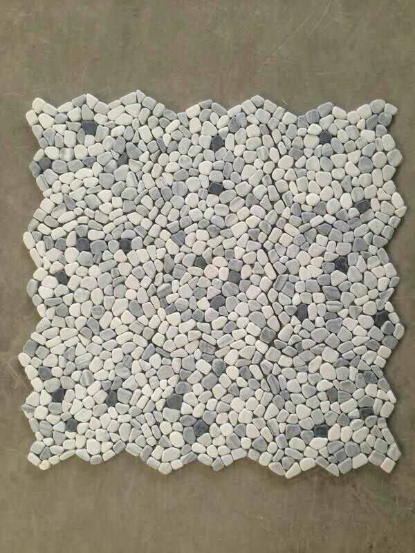 White or black Pebble stone Mosaic Featured Image